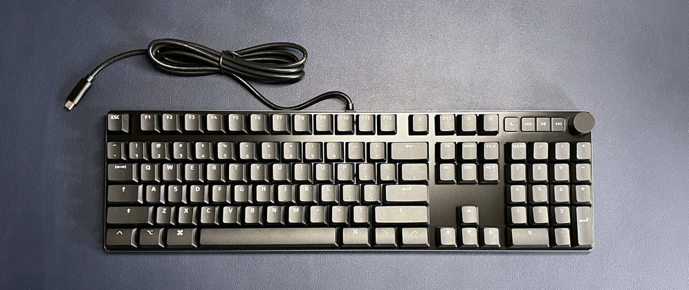 ហេតុអ្វី Keyboard មិនរៀបលំដាប់អក្សរពី A-Z?