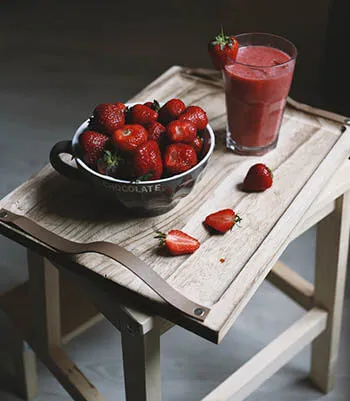 strawberry-smoothies-are-rich-in-vitamin-C