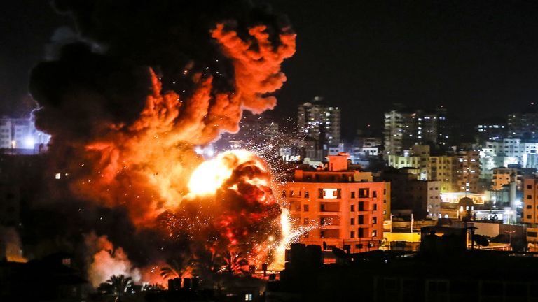 skynews-gaza-israel-explosion_4619308
